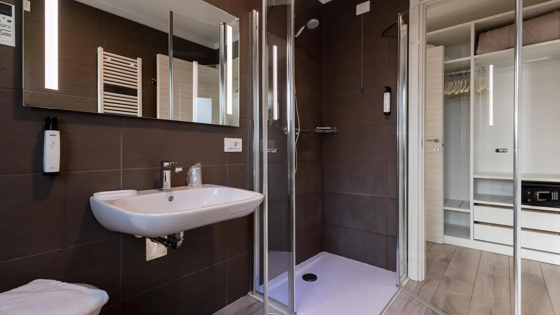 Aurora Aparthotel Peschiera del Garda