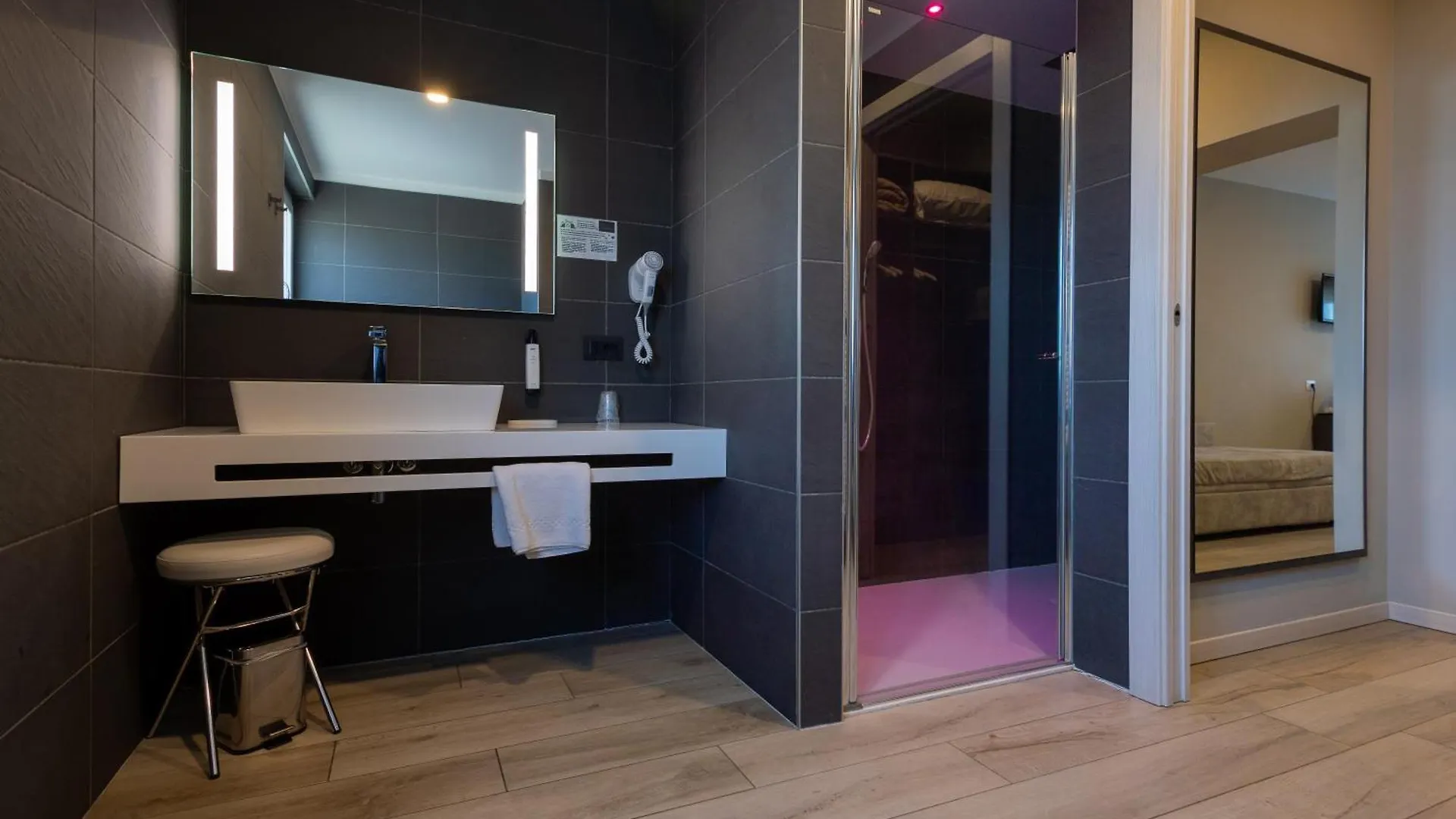 Aurora Aparthotel Peschiera del Garda