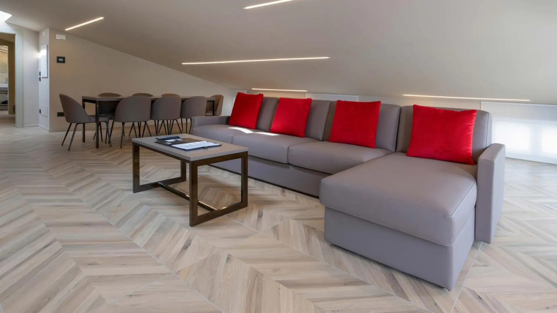 Aurora Aparthotel ペスキエーラ・デル・ガルダ イタリア